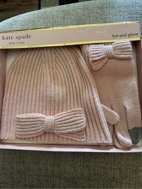 kate spade Pink Bow Knit Hat & Glove Set